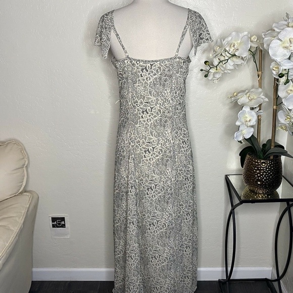 Belle Badgley Mischka Lace Print Dress Grey Sz 8 - Picture 3 of 6